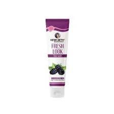 Keya Seth Fresh Look Blackberry Face Wash (100ml)
