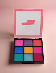 Nicka K Nine Color Eyeshadow Palette - Birthday Cake Eye Shadow