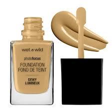 Wet N Wild Photo Focus Dewy Foundation- Desert Beige (28ml)